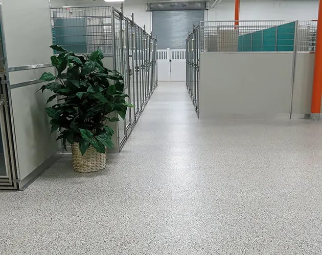 dog-kennel-epoxy-floor-paint-stronghold-floors-6-630x500
